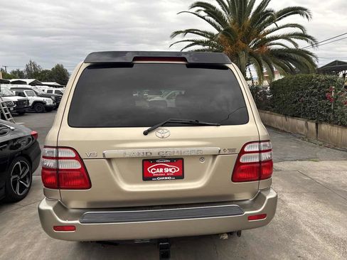 Used 2004 Toyota Land Cruiser image 5