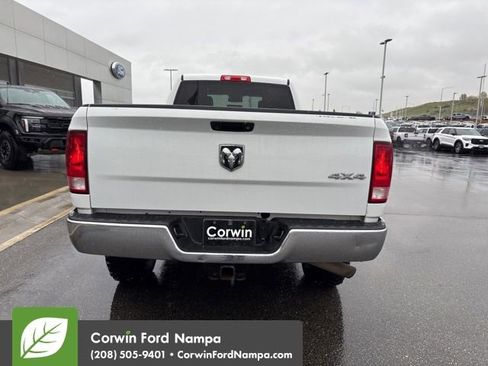 Used 2018 RAM 2500 Tradesman w/ Chrome Appearance Group AWD/4WD image 6