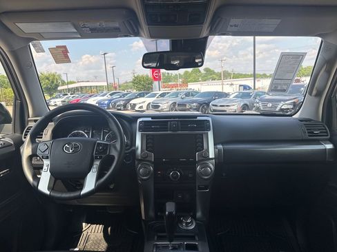 Used 2024 Toyota 4Runner TRD Sport w/ Technology Package AWD/4WD image 23