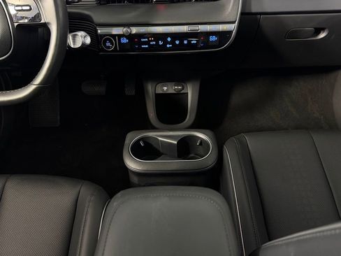 Used 2024 Hyundai Ioniq 5 Limited image 17