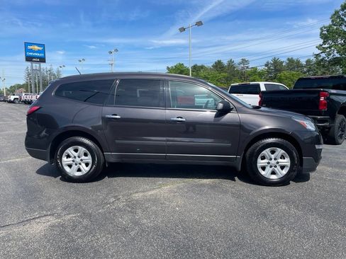 Used 2017 Chevrolet Traverse LS AWD/4WD image 7