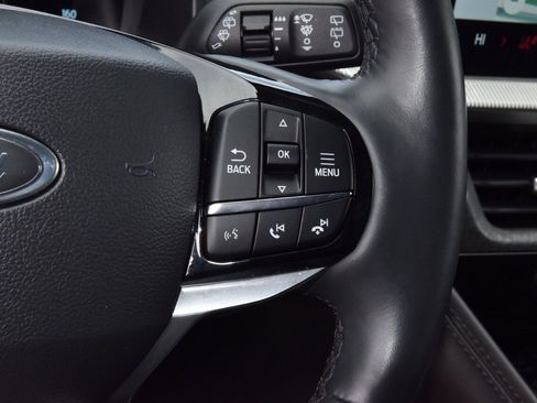 Certified 2025 Ford Explorer Platinum w/ LUX Leather Package image 25