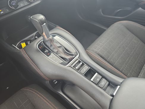 Used 2025 Honda HR-V Sport image 22