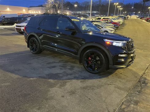 Used 2022 Ford Explorer ST w/ Equipment Group 401A image 6