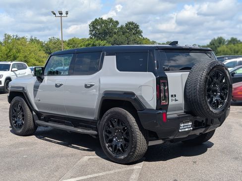 Used 2025 GMC Hummer EV 2X AWD/4WD image 7
