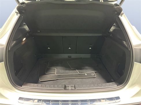 Used 2025 Mercedes-Benz GLA 250 4MATIC image 10