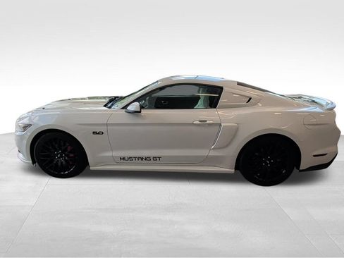 Used 2017 Ford Mustang GT Premium w/ GT Performance Package RWD image 2