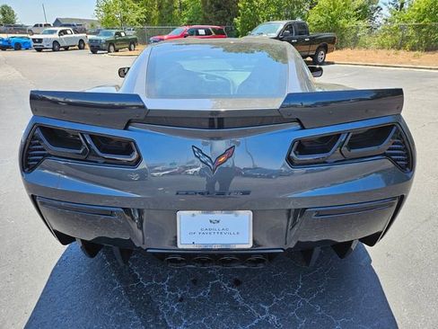 Used 2018 Chevrolet Corvette Stingray Coupe w/ Battery Protection Package RWD image 6