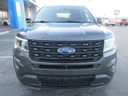 Used 2017 Ford Explorer Sport w/ Equipment Group 401A image 8