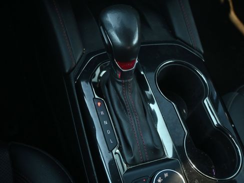 Used 2022 Chevrolet Blazer RS w/ Enhanced Convenience Package image 10