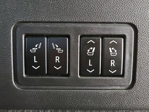 Used 2021 Cadillac XT6 Premium Luxury FWD image 37