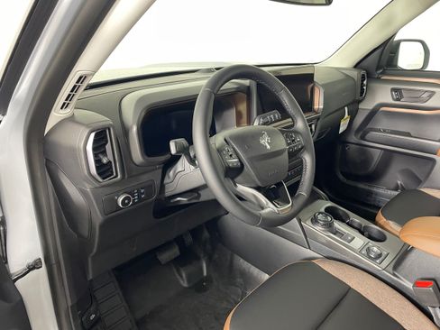 New 2026 Ford Bronco Sport Outer Banks w/ Sasquatch Outer Banks Package AWD/4WD image 2