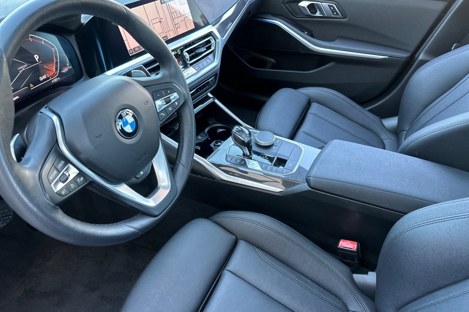 Used 2021 BMW 330i xDrive Sedan w/ Driving Assistance Package AWD/4WD image 9