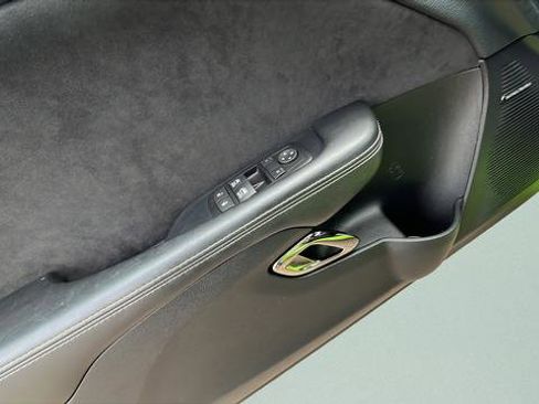 Used 2015 Dodge Challenger SRT Hellcat image 10