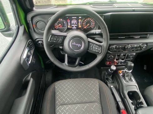 New 2026 Jeep Gladiator Mojave w/ Safety Group AWD/4WD image 34