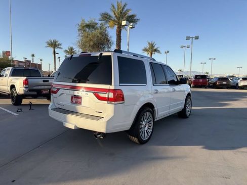 Used 2016 Lincoln Navigator Select AWD/4WD image 5