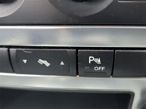 Used 2006 Jeep Grand Cherokee SRT8 w/ SRT Option Group I image 22