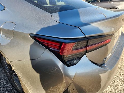 Used 2019 Lexus RC 300 image 7