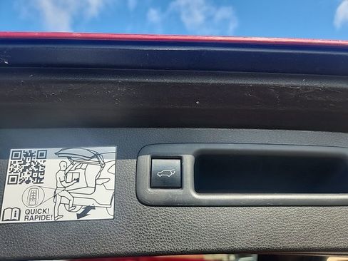 Used 2023 Toyota Highlander Platinum image 15