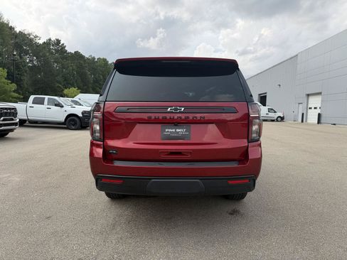 Used 2024 Chevrolet Suburban Z71 w/ Luxury Package AWD/4WD image 5