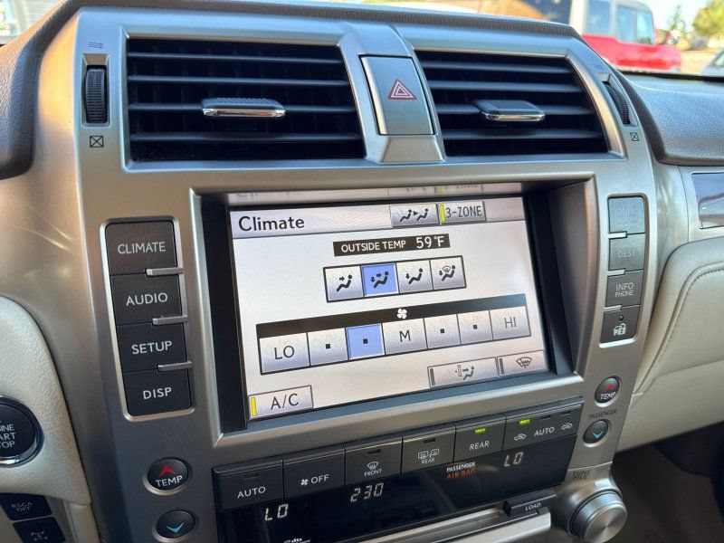 Used 2013 Lexus GX 460 Premium AWD/4WD image 38