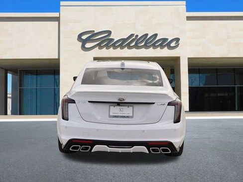 New 2026 Cadillac CT5 V image 4