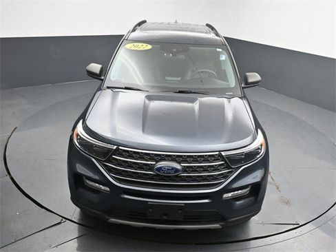 Used 2022 Ford Explorer XLT w/ Equipment Group 202A image 23