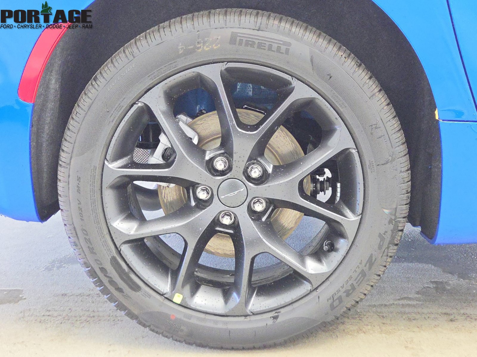 New 2027 Chrysler Pacifica Limited AWD/4WD image 39
