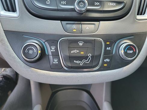 Used 2023 Chevrolet Malibu LS FWD image 13