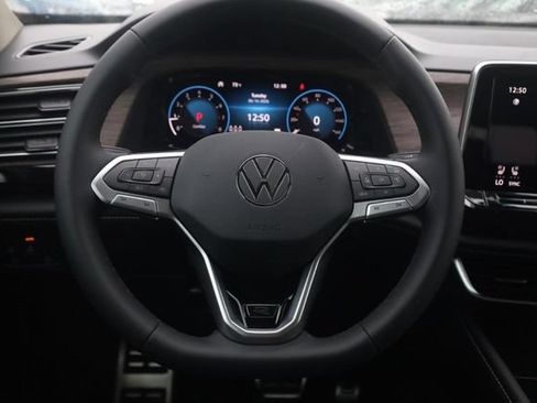 New 2026 Volkswagen Atlas SEL Premium R-Line AWD/4WD image 8