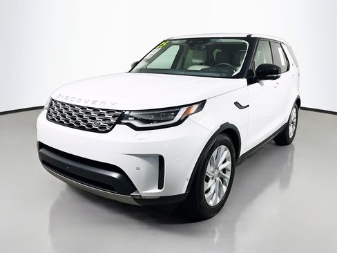Used 2025 Land Rover Discovery S AWD/4WD image 10