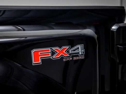 Used 2026 Ford F450 Platinum w/ Platinum Plus Package image 14