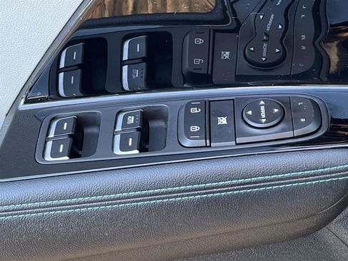 Used 2022 Kia Niro LXS image 23