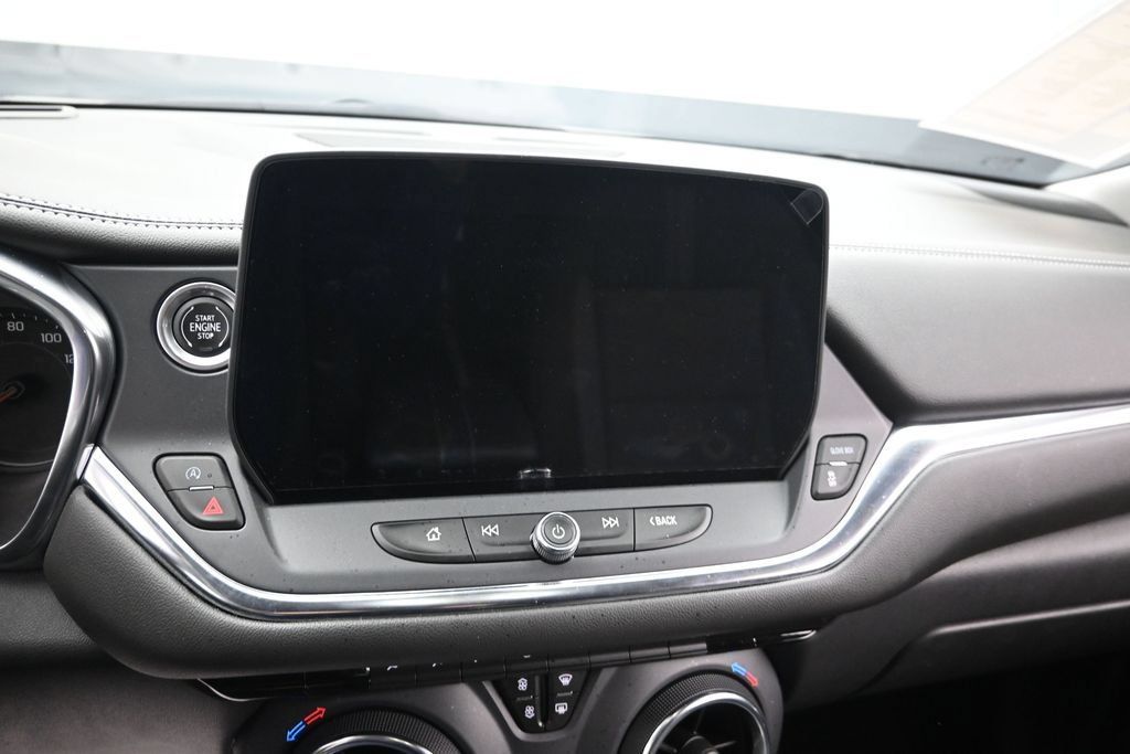 Used 2023 Chevrolet Blazer LT FWD image 13