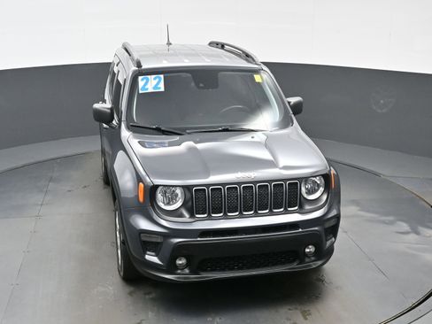 Used 2022 Jeep Renegade Latitude AWD/4WD image 41