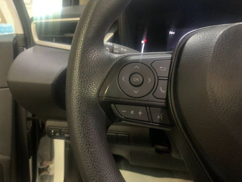 Used 2026 Toyota Corolla LE FWD image 27