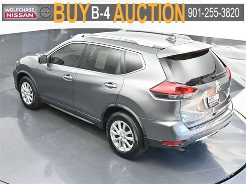 Used 2018 Nissan Rogue SV image 31