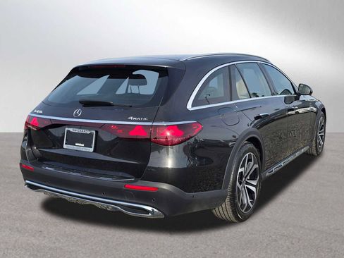 New 2026 Mercedes-Benz E 450 4MATIC All-Terrain Wagon image 3