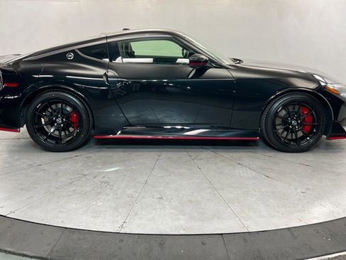 Used 2024 Nissan Z NISMO w/ Floor Mat Package RWD image 6