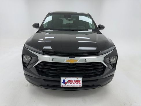 Used 2024 Chevrolet TrailBlazer LS w/ LS Convenience Package image 3