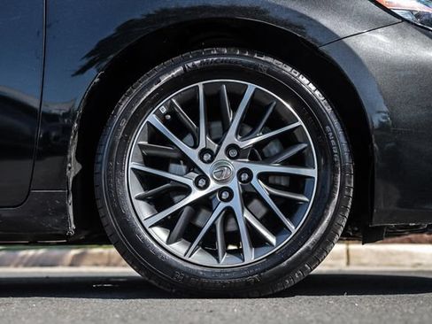 Used 2018 Lexus ES 350 w/ Luxury Package w/Wood Trim FWD image 15