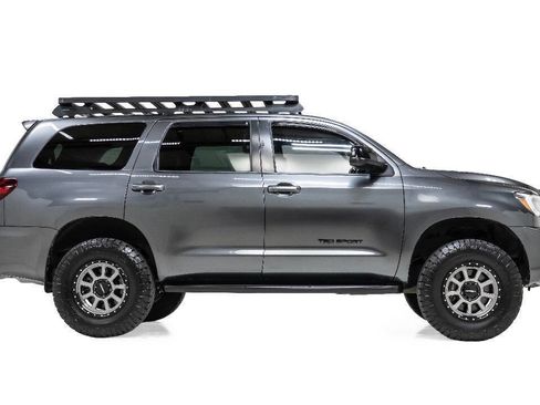 Used 2019 Toyota Sequoia TRD Sport w/ TRD Sport Premium Package AWD/4WD image 5