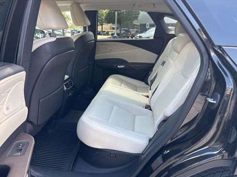 Used 2025 Lexus RX 350 AWD w/ Convenience Package image 21