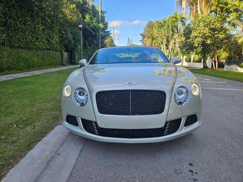 Used 2014 Bentley Continental GT image 42