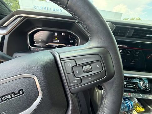 Used 2024 GMC Sierra 2500 Denali Ultimate w/ Max Trailering Package AWD/4WD image 16