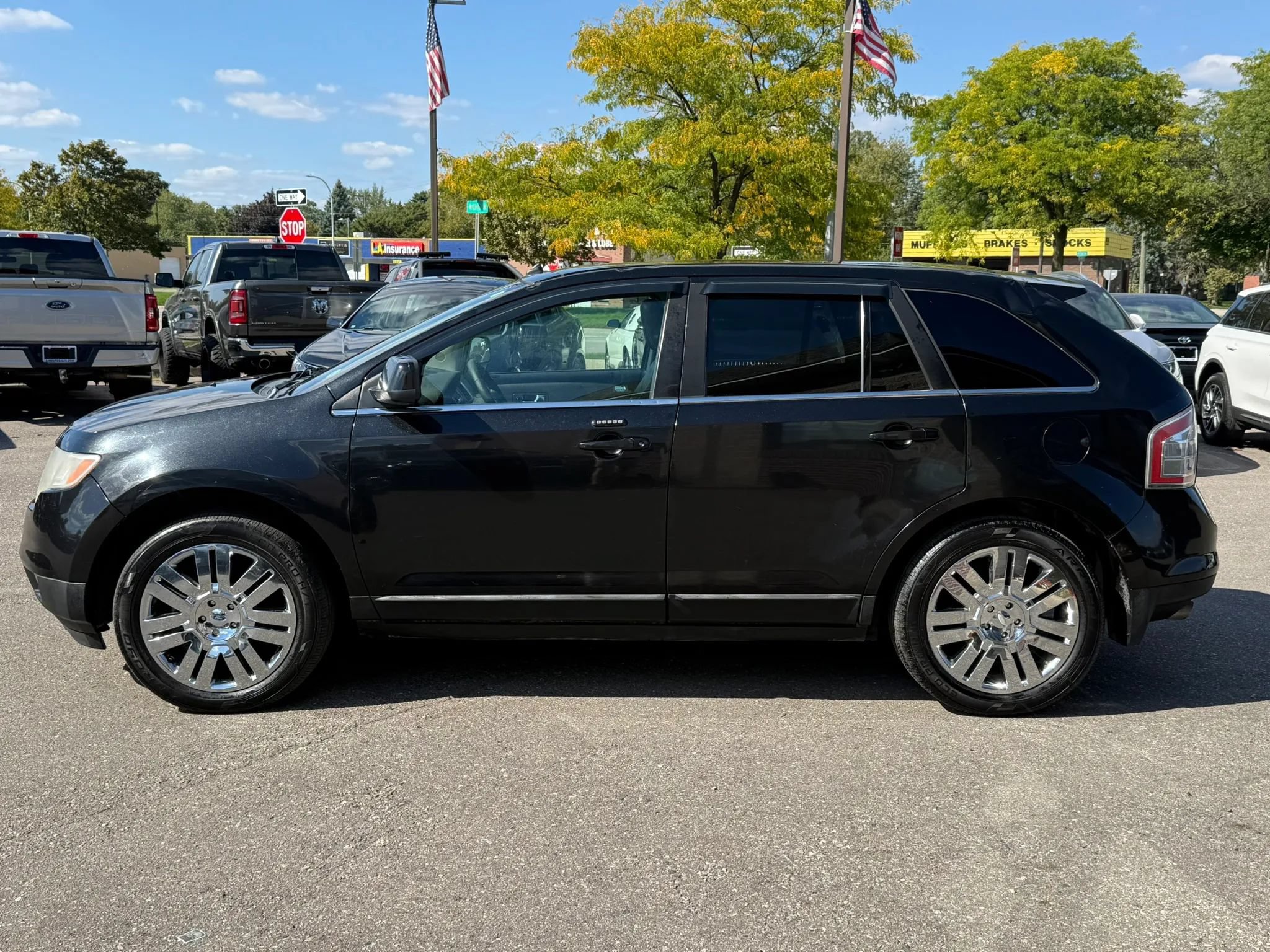 Used 2010 Ford Edge Limited FWD image 8