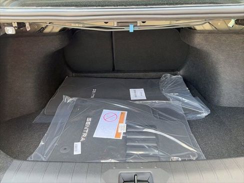 New 2026 Nissan Sentra SR image 20