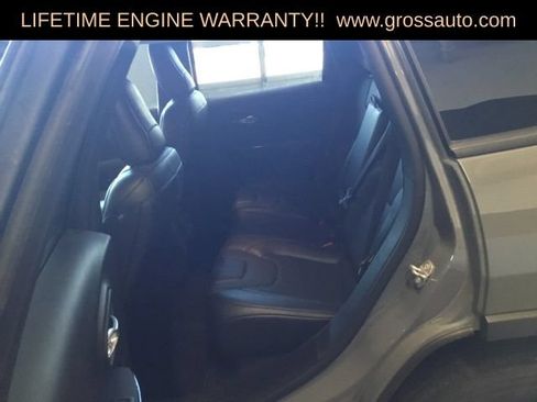Used 2023 Jeep Cherokee Altitude Lux AWD/4WD image 23