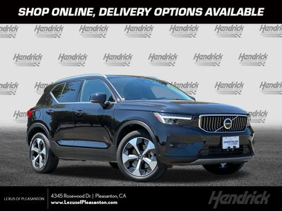 Used 2025 Volvo XC40 B5 Plus