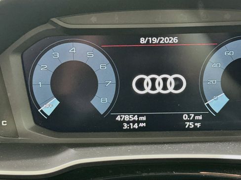 Used 2024 Audi Q3 2.0T Premium AWD/4WD image 18